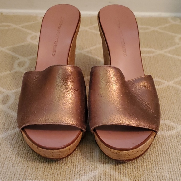 Diane von Furstenberg slip-on wedges - Picture 3 of 3